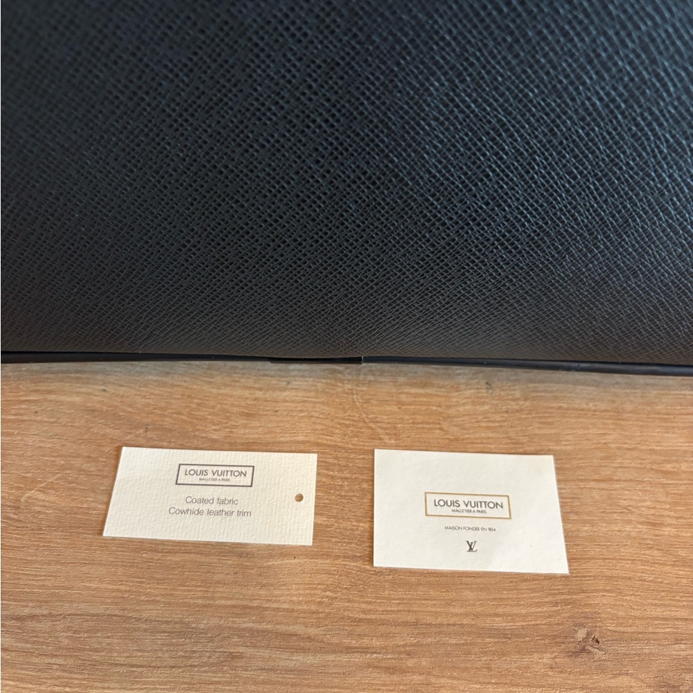 Authentic Louis Vuitton pegase 55 leather carry on suitcase - Picture 6 of 10